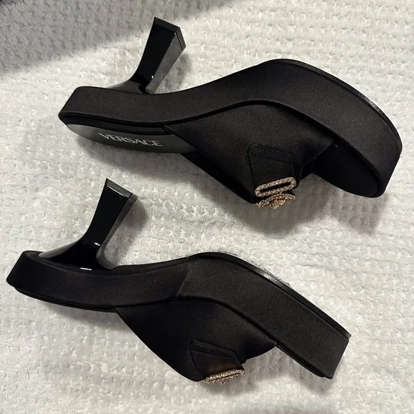 VERSACE MULE T.100 Raso + Strass Size 8.5 EUC like new - Picture 3 of 6